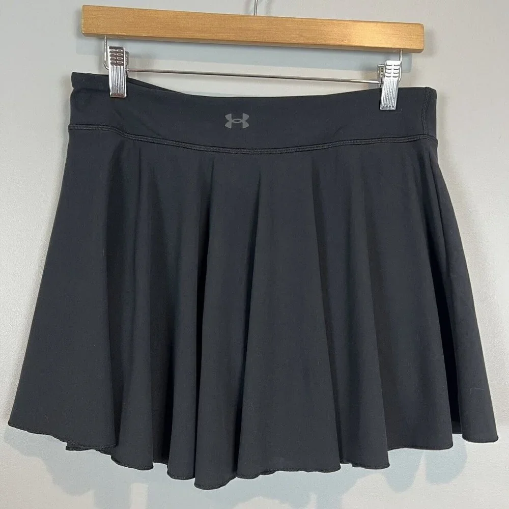 Under Armour Girls Black Motion Skort Skirted Shorts Size XL Fitted NWT